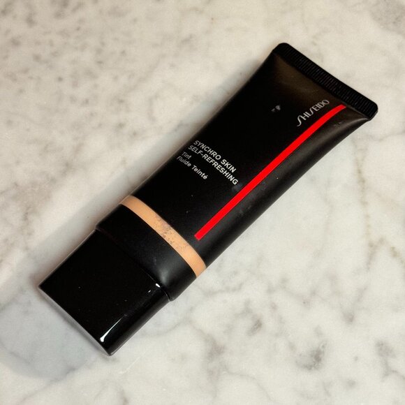 Shiseido Synchro Skin Self-Refreshing Tint | 225 (Light Magnolia) | NEW - Picture 4 of 5